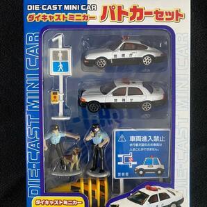 【新品/未使用】ダイキャストミニカー 消防車 パトカー 工事 3種セット ④の画像5