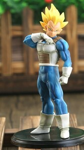 ■ ドラゴンボール ☆【ベジータ】■ 約18cm 0.3kg 海外限定 漫画風 箱なし