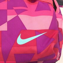 ●NIKE ナイキ 幾何学模様 ポーチ付き リュックサック ピンク系 バックパック デイパック 国内正規品 レディース キッズ ジュニア_画像7