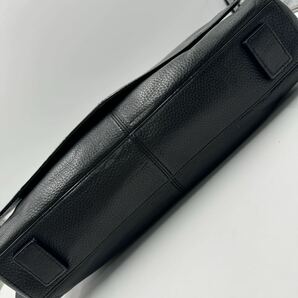 1円〜【極美品】HUGO BOSS ヒューゴボス ショルダーバッグ 斜め掛け A4 PC メッセンジャー ビジネス ストライプ レザー 本革 ブラック 黒の画像4