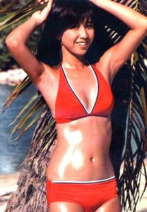 彡大場久美子　鮮烈赤ビキニ　A1サイズ・ポスター