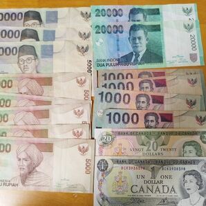 カナダドル紙幣　インドネシア紙幣