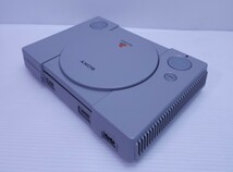 レトロゲーム 美品/動作品PS1 PlayStationプレイステーション1 SCPH-7000箱付 純正 コントローラ,AVケーブル 付 希少品(M-79)_画像5