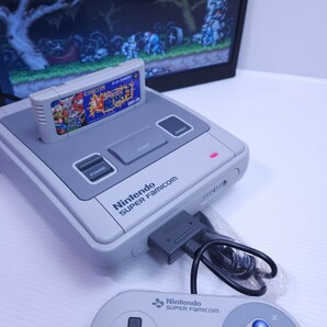 美品 / 動作品 Nintendo 任天堂 スーパーファミコン SHVC-001 コントローラ ACアダプター AVケーブル 箱付,セット希少品(-H-99)の画像2