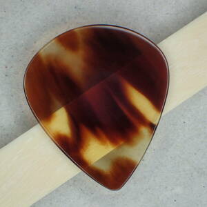 Tortoise shell Guitar Pick Jazz Pick Mandolin Thumb Pick Casein Galalith Plectrum3/11/e