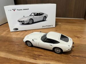 AutoArt 1/18 トヨタ2000GT