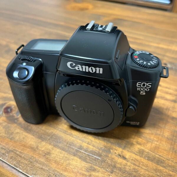 Canon EOS-1000S
