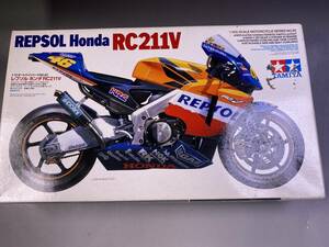  not yet constructed Tamiya 1/12 Repsol Honda 02' RC211V plastic model bike 