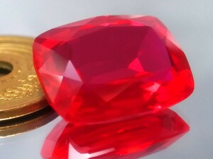 25.47ct 新品・大粒サイズ・ピジョンブラッドカラー合成ルビー ブラックライト発色効果あり