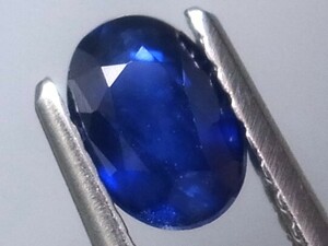 0.74ct 新品・天然ブルーサファイヤ マダガスカル産