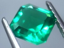 0.89ct 新品・コロンビアカラー合成バイロンエメラルド 超希少入手困難・バイロン社製 _画像6