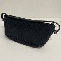 営KW306-60◆ 【美品】GUCCI グッチ アクセサリーポーチ GGキャンバス ブラック ミニハンドバッグ 07198 2123_画像2