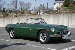 Проданный 1980 г. MGB Roadster Tearting Conversion 95 HPHA Engine Su Twin Cab Video / Photo High Achievement