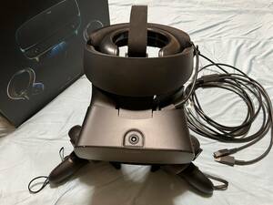 Oculus Rift S (オキュラス リフト エス)【美品・スタンド付き・動作チェック済み】