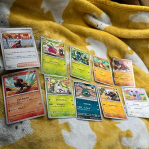 ポケモンカードバラ売りランダム10枚セット＋おまけ　ミスタードーナツの福袋からポケモンミスドポーチ