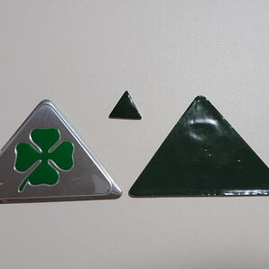 アルファロメオ フェンダー向け 左右対称タイプ アルミ製 四つ葉 三角 デルタ クローバー クアドリ(QV) フェンダーバッジ ミニバッジ付の画像3