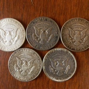 貨幣 硬貨 海外古銭 05 / 銀貨 アメリカ 50セント Half Dollar ジョン・F・ケネディ 1964年 まとめて5枚setの画像4