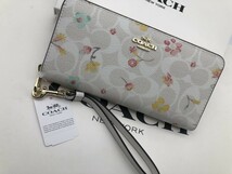 コーチ COACH 長財布 財布 チョークマルチフローラル オシャレデザイン 花柄 新品 未使用 贈り物a101C C8695 _画像2