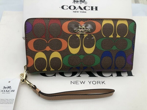 コーチ COACH 長財布 財布 シグネチャー アコーディオンラウンドジップウォレット新品 未使用 贈り物f138C C4537