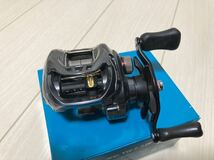 ダイワ 17 タトゥーラ SV TW 7.3L 左巻 TATULA DAIWA ベイトリール ジリオン スティーズ _画像4