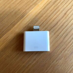 Apple Lightning 30ピンアダプタ A1468 ライトニング Apple純正の画像1