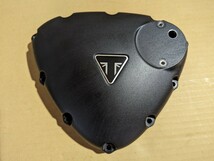 トライアンフ TRIUMPH ボンネビルT120ブラック BONNEVILLE T120BLACK 2022 新車外し 純正 結晶塗装ブラック BLACK 右側 エンジン カバー_画像1