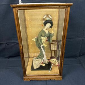 ◆中古 日本人形 女性 着物 コレクション ガラスケース付 置物 飾り 和風 インテリア 昭和レトロ 155-74