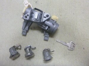  Mitsubishi Minicab U62V key cylinder set @14270