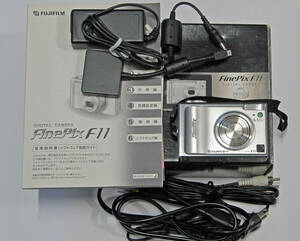 FUJIFILM Finepix F11 フルセット　XDカード１GB付