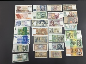 古銭 紙幣 古札 海外 ヨーロッパ オーストラリア 外国紙幣まとめて28枚 フランス イタリア　スペイン ルーマニア など