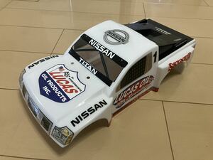 タミヤ1/12ラジコン日産タイタンレーストラック　ボディのみ　ステー付き