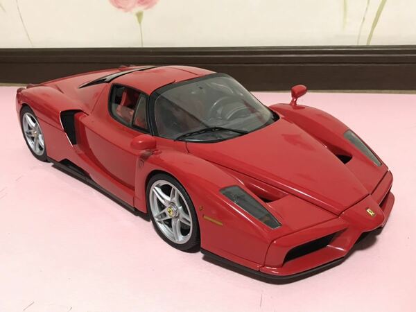 送料無料　1/10 デアゴスティーニ エンツォ フェラーリをつくる　大きなミニカー　DeAGOSTINI ENZO FERRARI スーパーカー