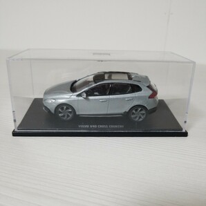 1/43 VOLVO V40 CROSS COUNTRY ボルボ V40 クロスカントリーの画像1