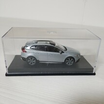 1/43 VOLVO V40 CROSS COUNTRY　ボルボ V40 クロスカントリー_画像2