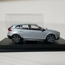 1/43 VOLVO V40 CROSS COUNTRY　ボルボ V40 クロスカントリー_画像4