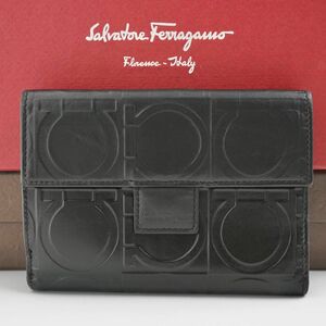 【極美品】Salvatore Ferragamoガンチーニ　ブラック　二つ折り レザー