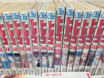 【O34725】コミックスまとめ トリコ バキ 進撃の巨人 ワンパンマン Re:ゼロ ハンターxハンター 終末のワルキューレ 計46冊 中古現状品_画像3