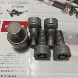 状態良好 正規品 アウディ 27mm 純正ホイールロックボルト M14×1.5 送料無料 VW 13R 球面ボルト 4本セット 純正ロックハブボルト 早勝