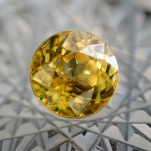 【極上/動画有】0.68ct マダガスカル産 スフェーン ラウンドカット 1Pc【新品】品番:2403191_画像5