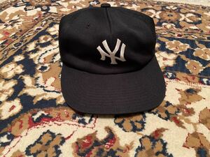 野球帽子　ニューヨークヤンキース NY ミズノ　LLサイズ　ブラック ヤンキース 帽子 美品