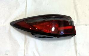 美品　Atenzasedan 最終後期type/MAZDA6 SEDAN GJ2AP leftTail lampランプ KOITO 220-6517M ATENZA リヤコンビネーションランプ　LED 希少