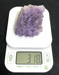 【Amethyst/アメジスト 原石 318グラム】紫水晶 天然石 鉱物 ナチュラルストーン◆石言葉 高貴 誠実 心の平和 アメシスト 撮影 小道具