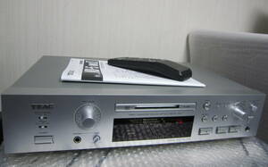 * TEAC Teac MD deck MD-5 mkⅡ silver MDLP + original remote control RC-702 + owner manual ( copy ) *