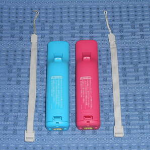 Wiiリモコン２個セット ストラップ付き 青(ao ブルー)１個・桃(pink ピンク)１個 RVL-003 任天堂 Nintendoの画像2