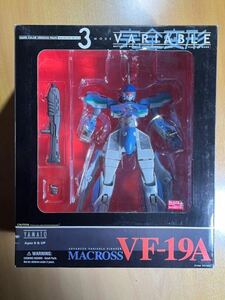 完全変形 VF-19A ゲームカラーバージョン マクロス VF-X2 YAMATO (やまと) 開封中古品YF-19