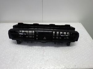 ★ハリアー HV プレミアム 4WD AVU65W★エアコン 吹き出し口 センター 時計 55670-48120 2ARFXE