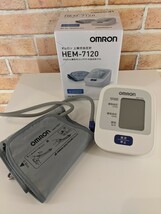オムロン 上腕式血圧計 自動電子血圧計_画像2