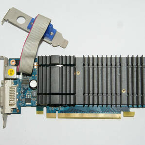 NVIDIA GeForce 8400GS PXX SFPX84 REV A6 PCI-E 256MB ビデオカードの画像1