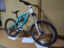 希少　commencal コメンサル　フリオス　ダウンヒル　マウンテンバイク　フルサス　室内保管_画像3