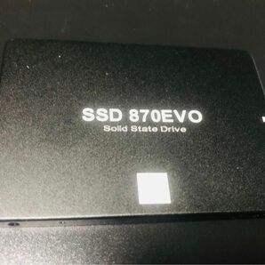 SATA接続SSD (1TB)